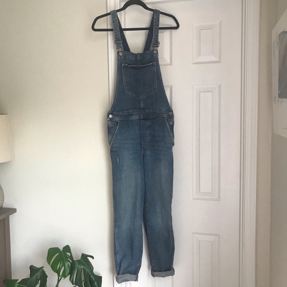 Old Navy Denim Overalls - size 6